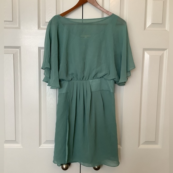Gianni Bini Dresses & Skirts - EUC Gianni Bini Dark Mint Kimono Style Flutter Dress S